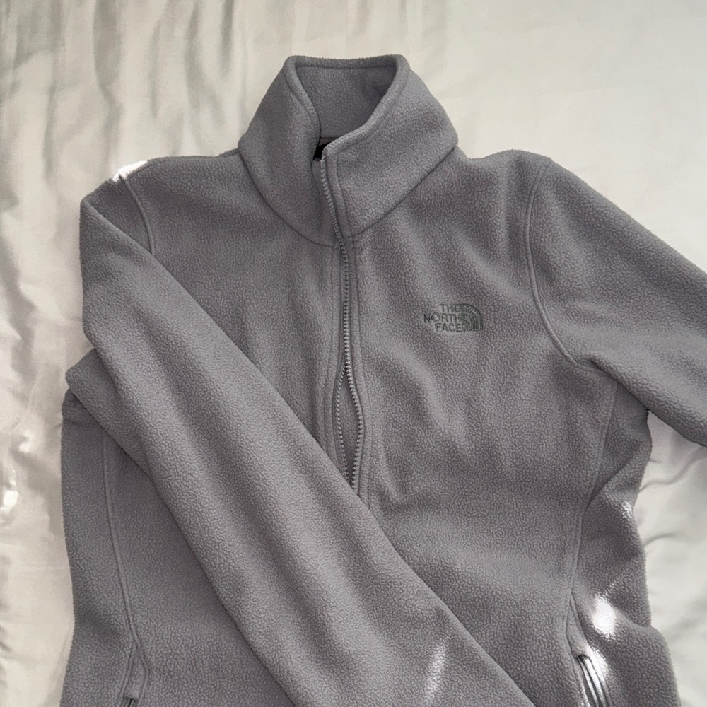 The North Face Women's Light Purple/Gray Fleece Jacket